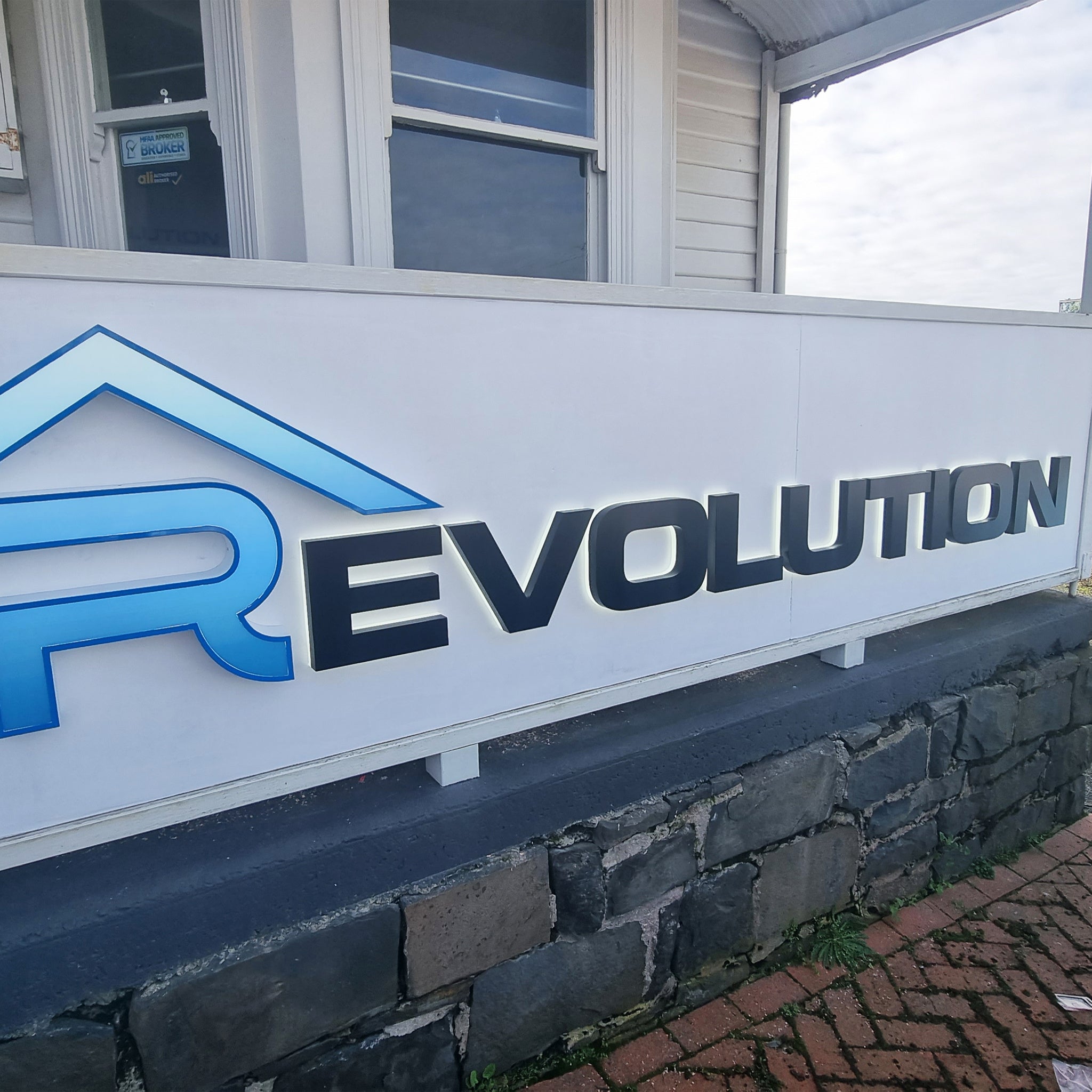 Todd Sign Design - Todd Rogers Signs